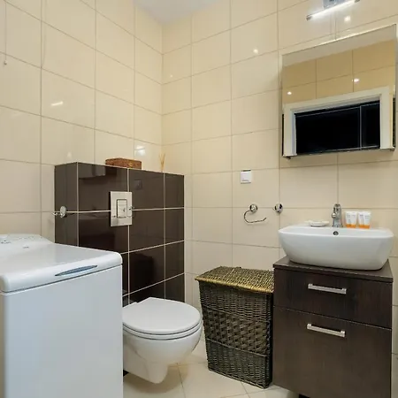 Apartment Stylish For 2 With Balcony Robocza By Renters *